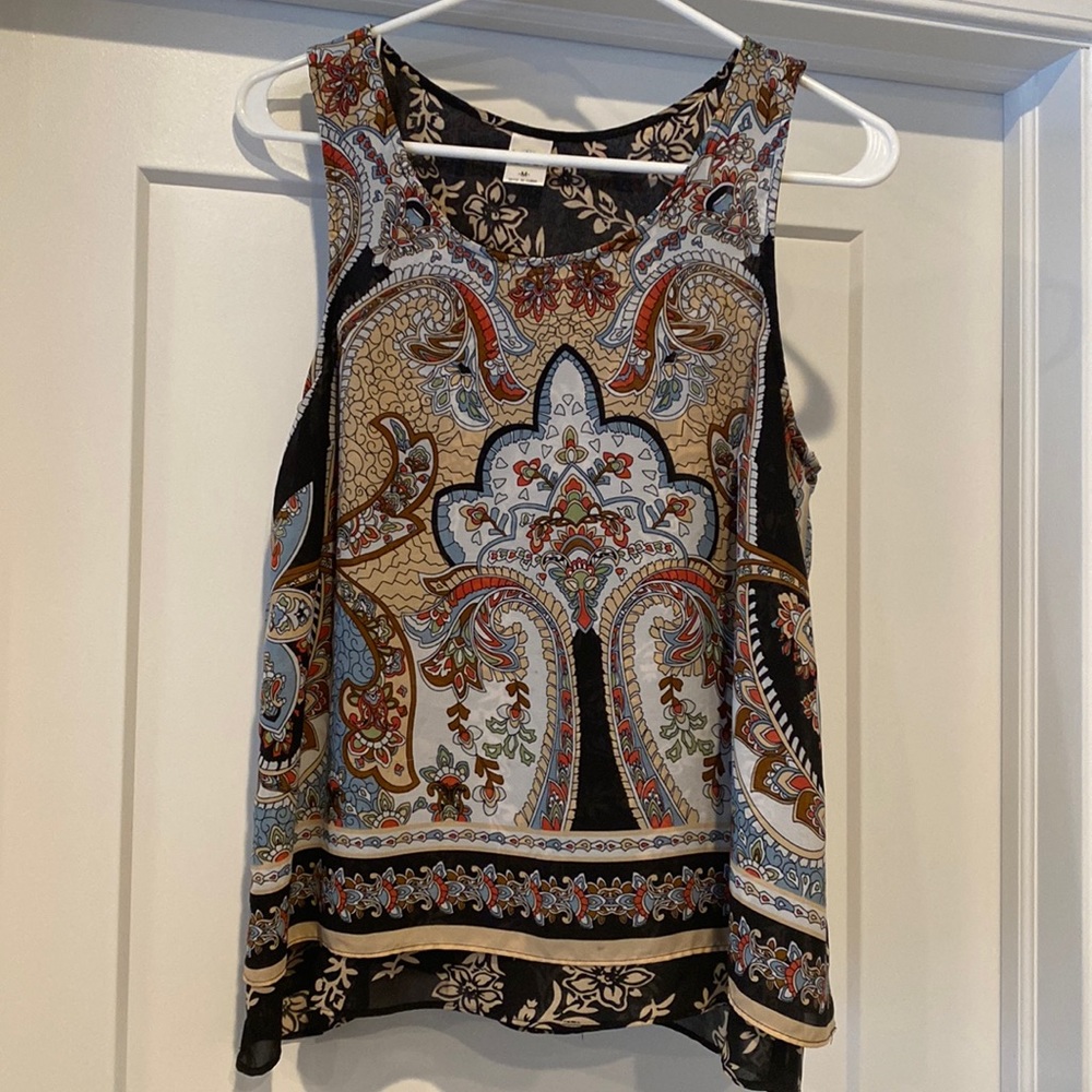 Bila top with gorgeous detail
